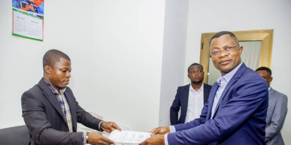 Le ministre Eustache Muhanzi sensibilise sur la loi de la sous-traitance dans l'espace Kasaï