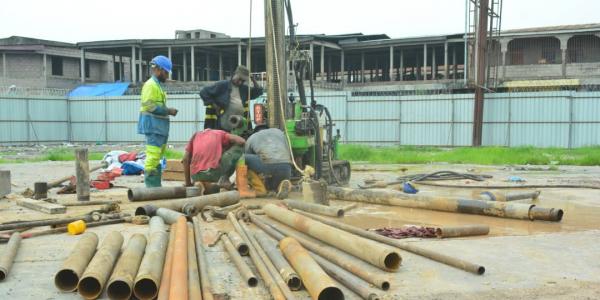 L'hôtel de Ville fait l'évaluation de l'avancement des travaux du grand marché de Kinshasa 