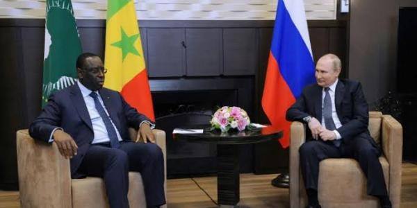 Macky Sall plaide pour la libération de stocks de céréales auprès de Poutine