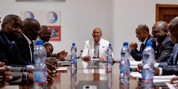 Moïse Katumbi et les membres de son parti 