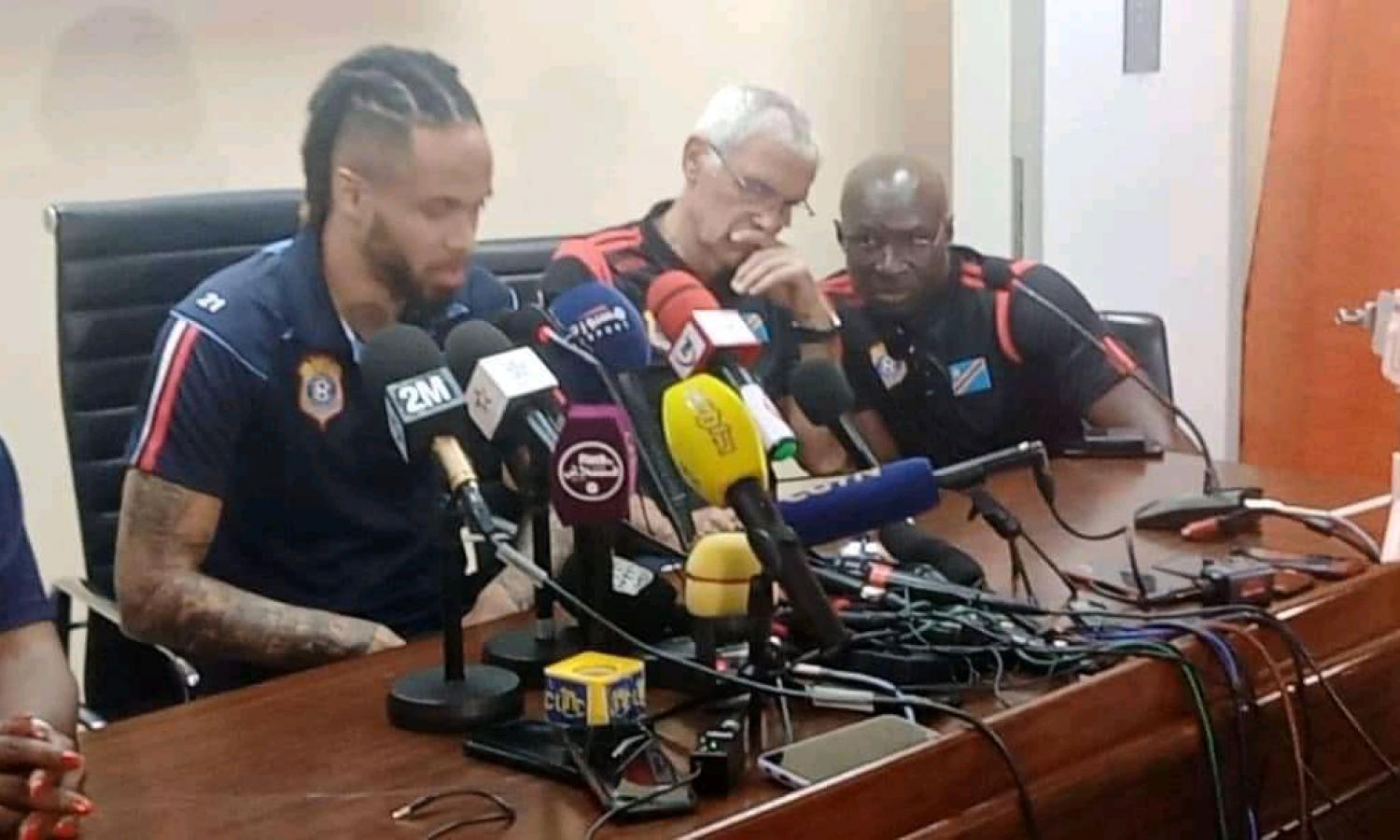 Hector Cúper en conférence de presse d'avant-match RDC-Maroc à Kinshasa 