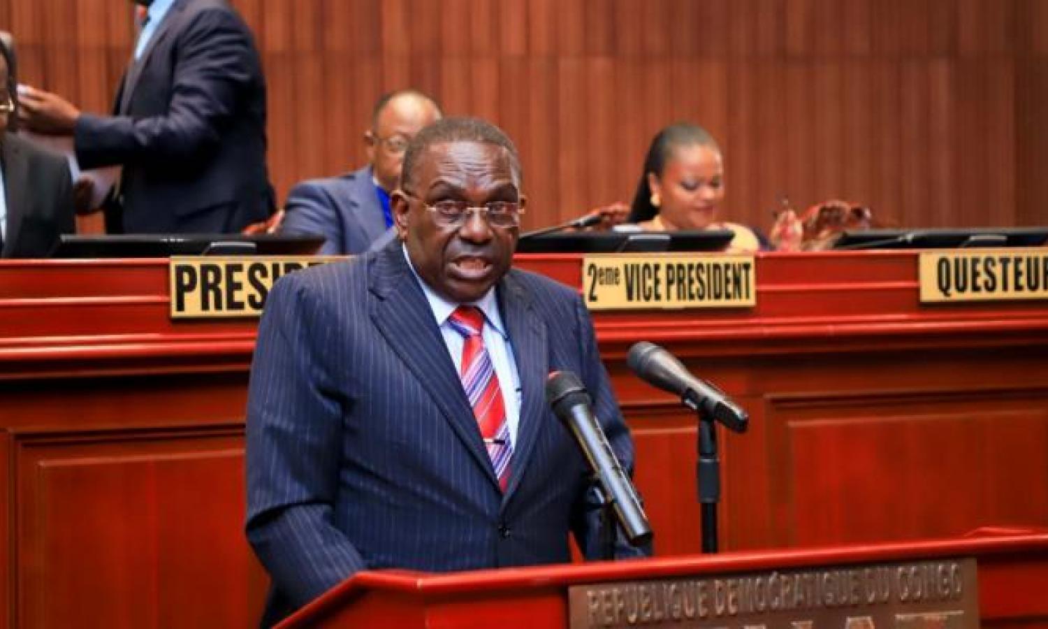 Louis Mbonga se retire de la course du candidat juge constitutionnel