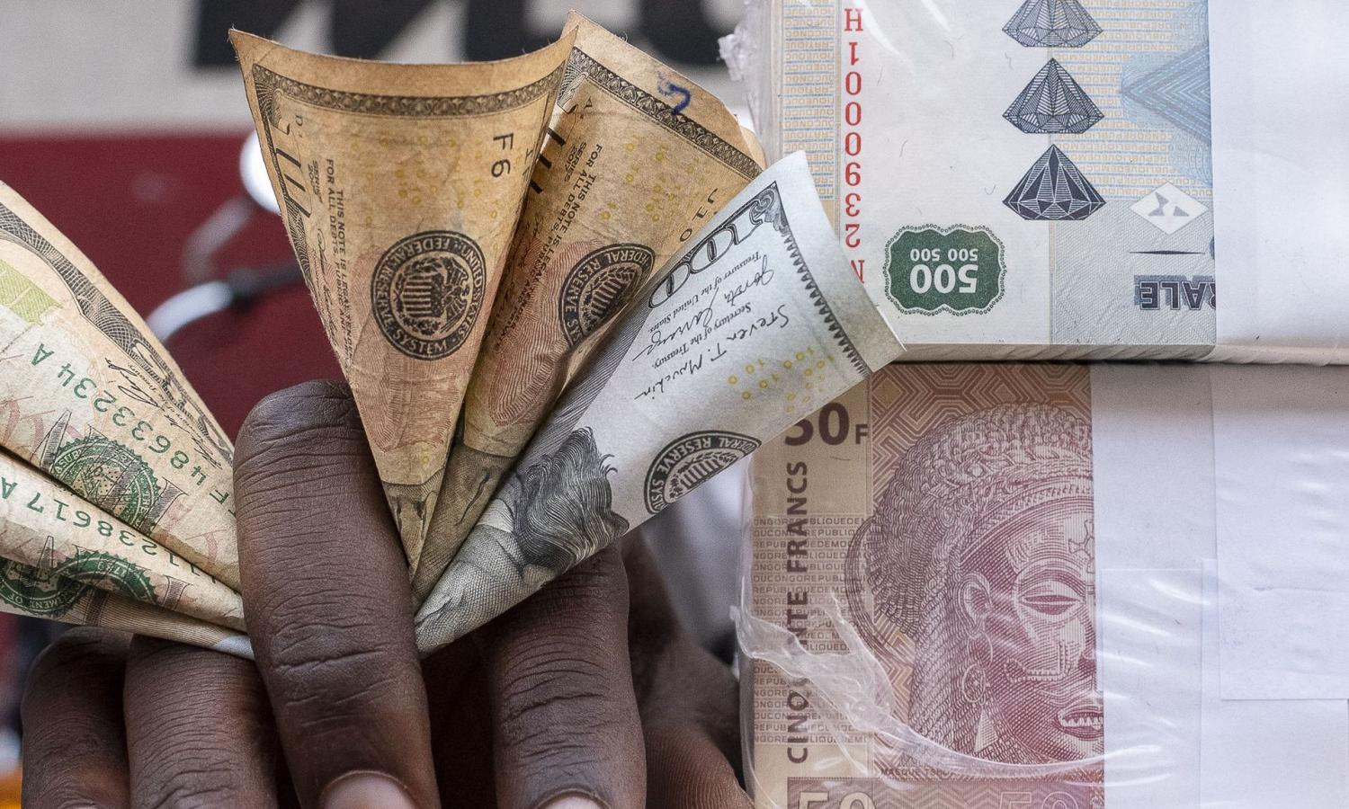 Un changeur de monnaie à Kinshasa 