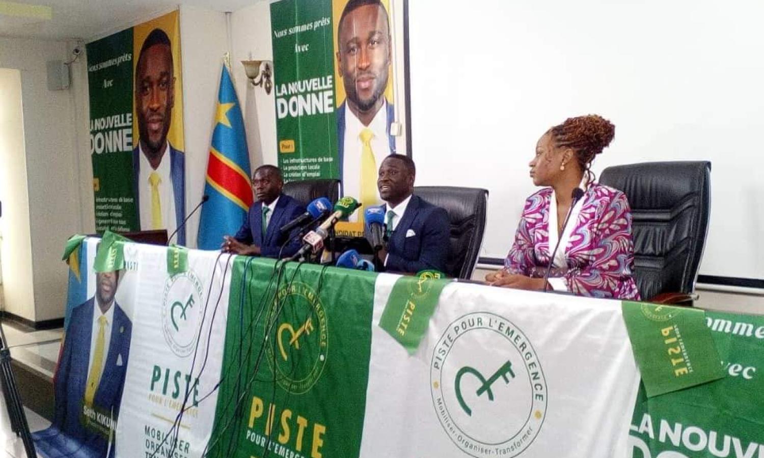 Le candidat Seth Kikuni lors de la présentation de son programme de gouvernance 